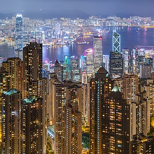 Hong-Kong skyscraper Goes Up in Flames